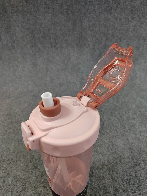 شیکر خارجی نی دار با حجم 700 میل