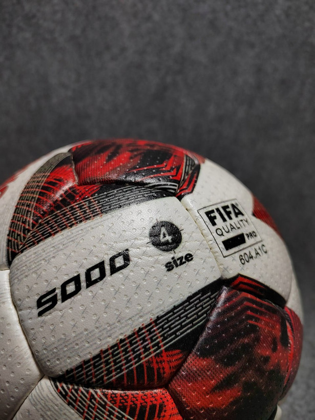 توپ فوتبال مدرسه فوتبالی