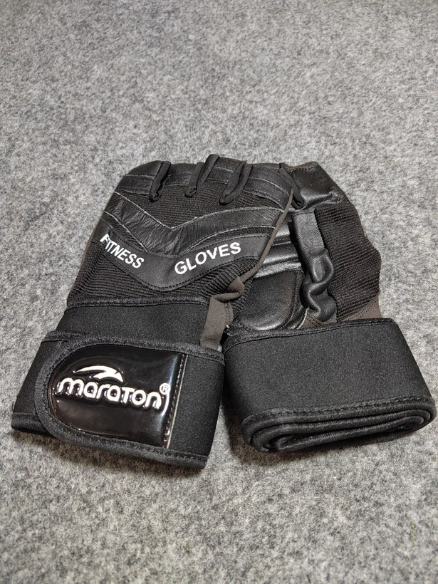 دستکش نیمه بدنسازی