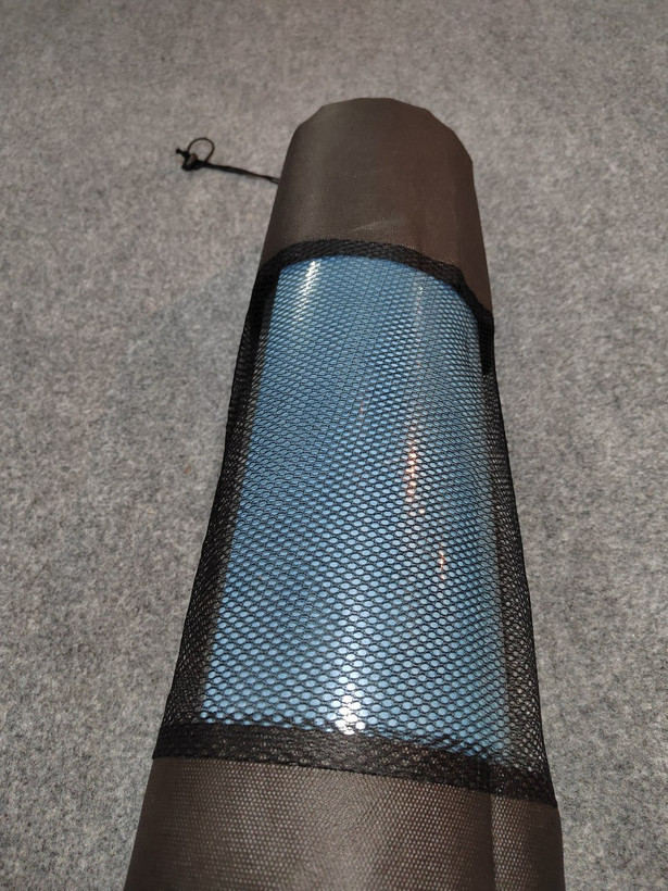 مت یوگا همراه با کاور