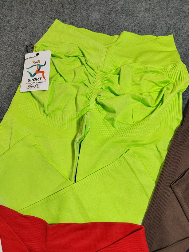 خرید لگ ورزشی زنانه با قیمت مناسب