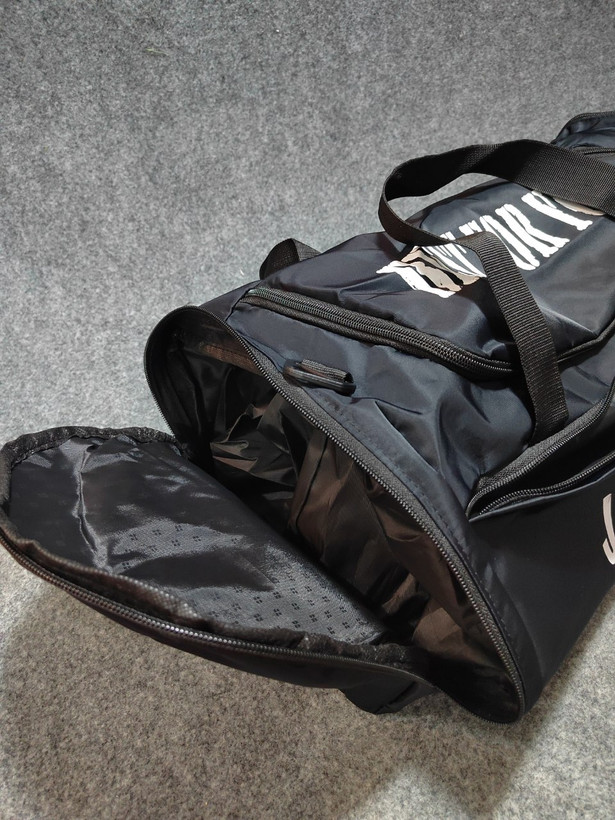 ساک مشکی مناسب باشگاه با قیمت عالی