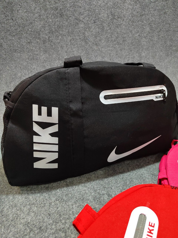 ساک ورزشی مشکی نایک