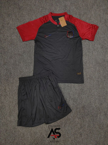 ست تمرینی بارسلونا ۲۰۲۵