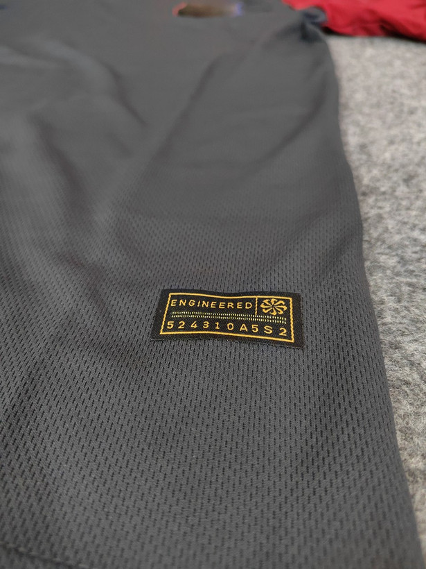 خرید ست بارسلونا مناسب مربیگری