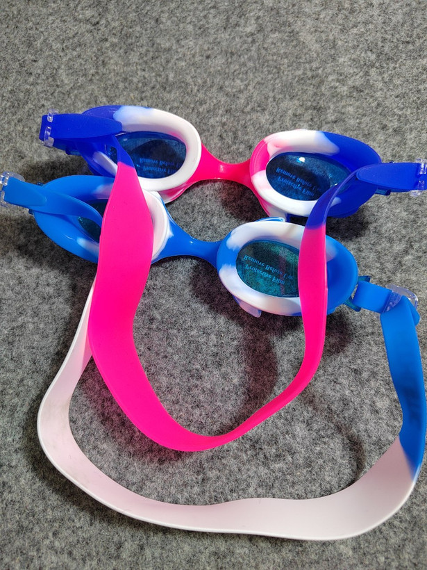 خرید عینک شنا با ارسال رایگان