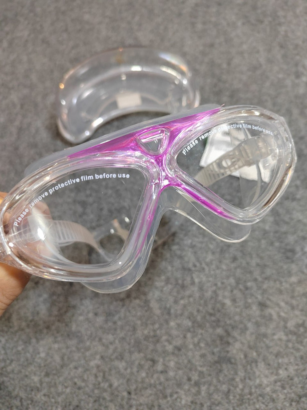 سفارش عینک شنا با ارسال رایگان