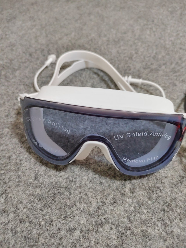 خرید عینک شنا مدل غواصی مناسب آقا و خانم