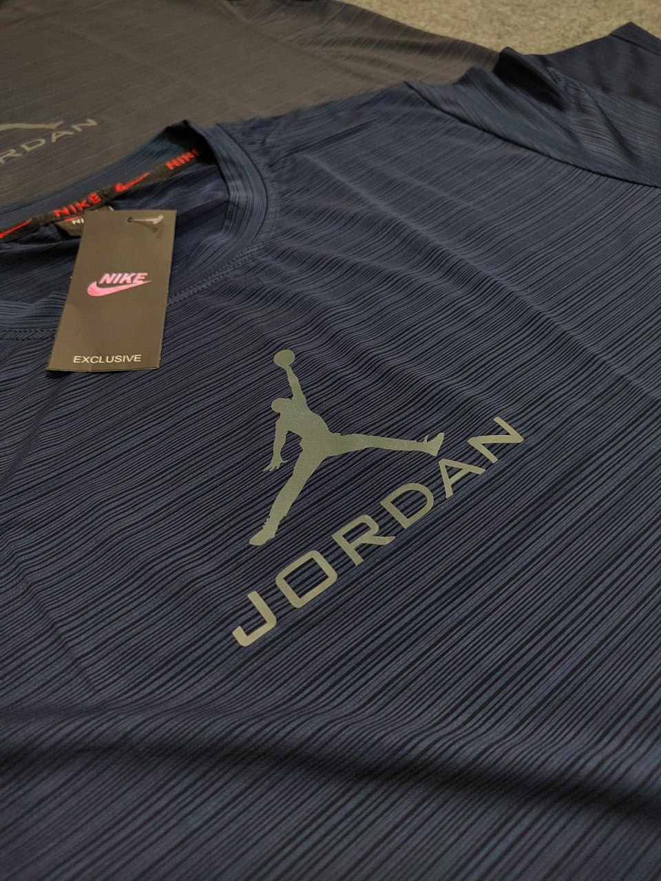 خرید تیشرت مخصوص باشگاه