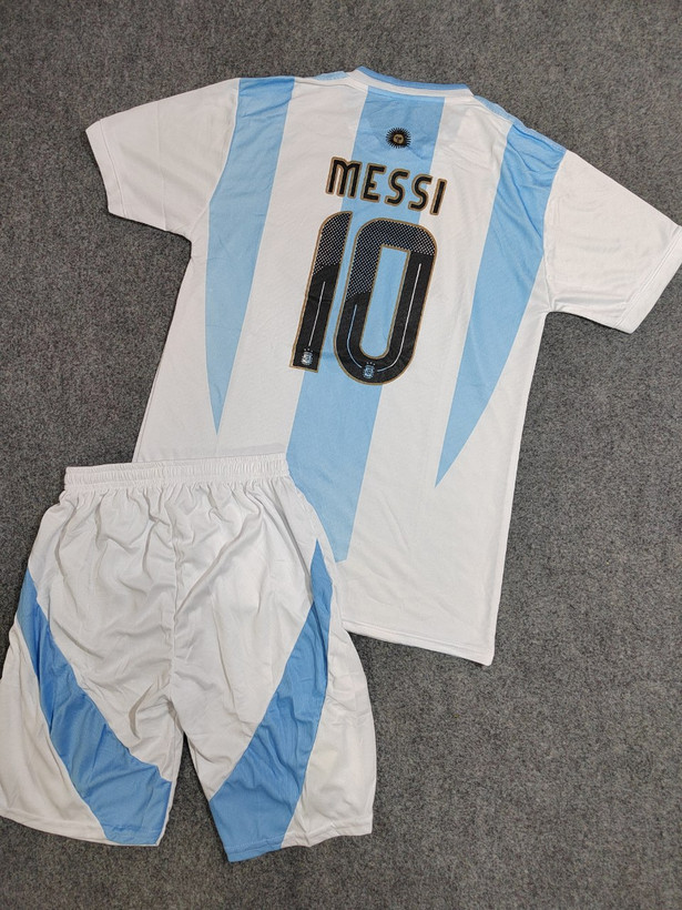 ست لباس ورزشی تیم ملی آرژانتین