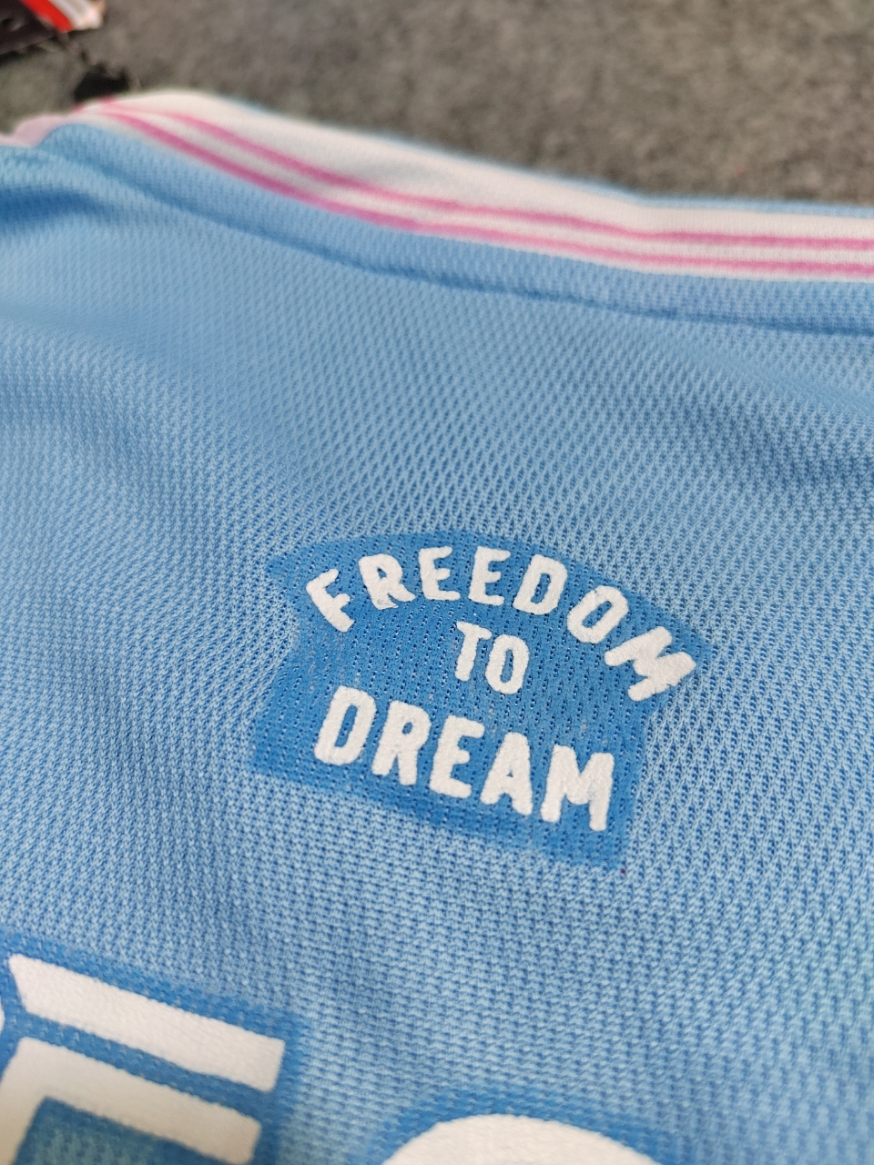 تیشرت و شورت فوتبالی بچگانه