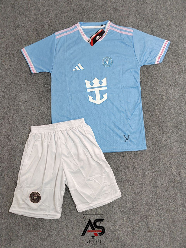 ست لباس ورزشی