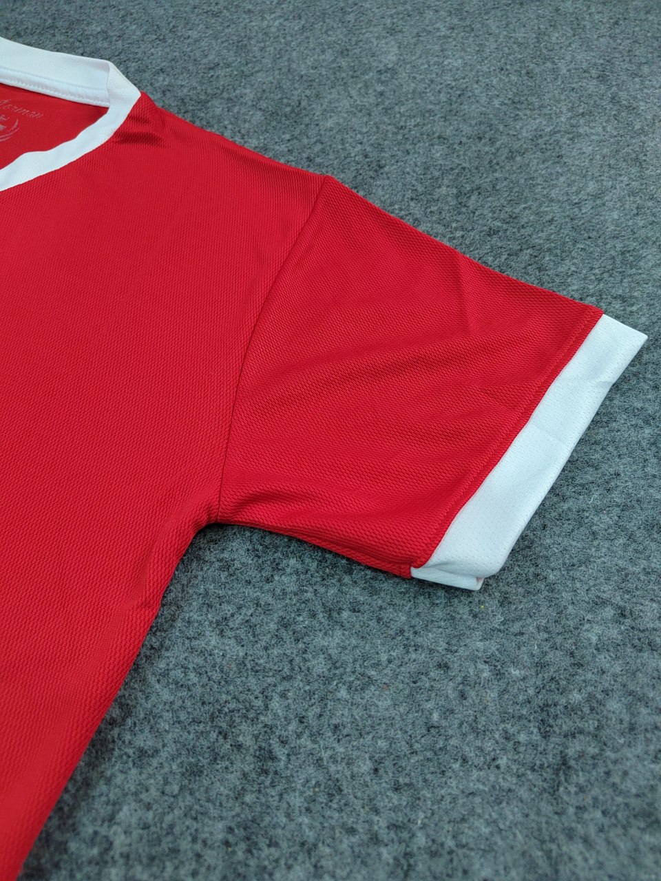 خرید لباس پرسپولیس با قیمت مناسب