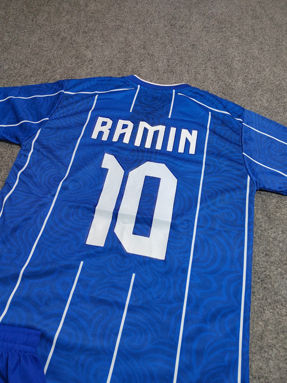 خرید لباس استقلال با ارسال رایگان