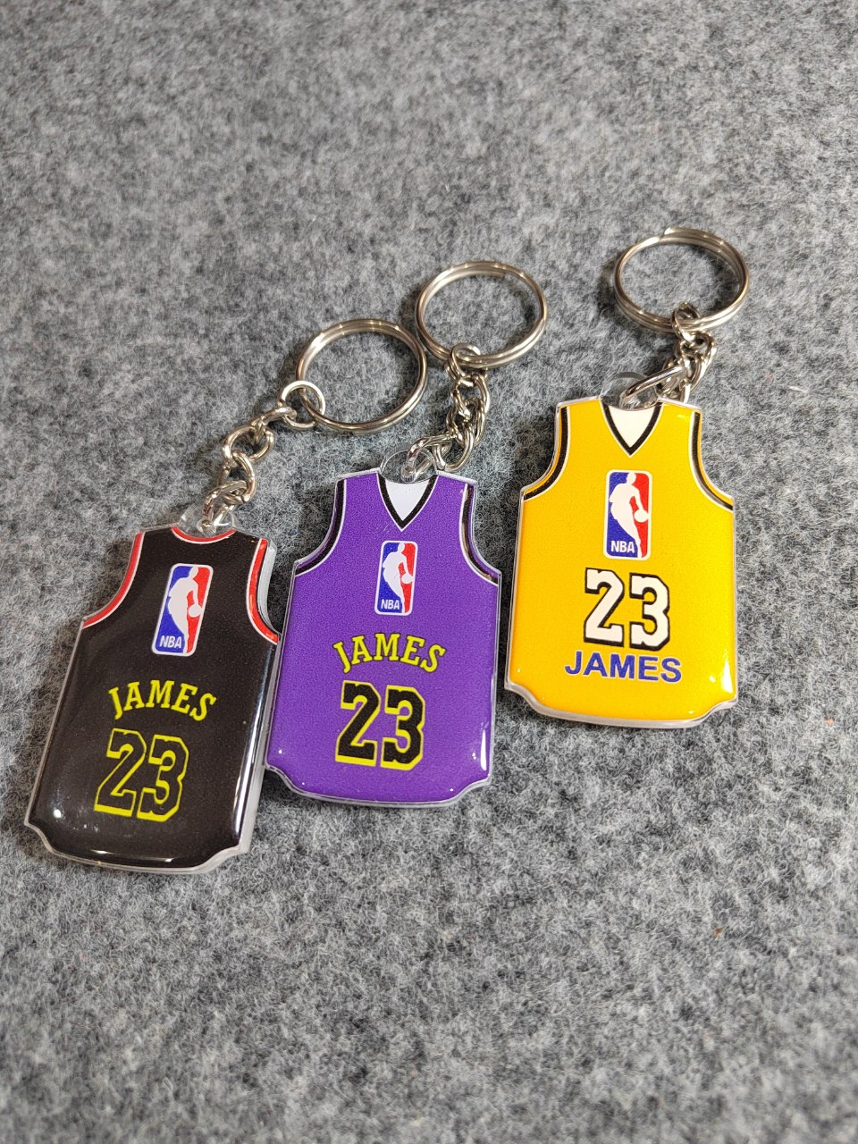 خرید جاکلیدی لبرون جیمز