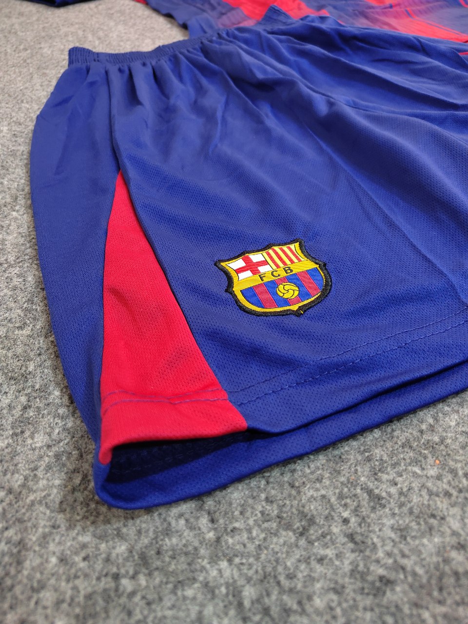 خرید لباس تایلندی بارسا با قیمت مناسب