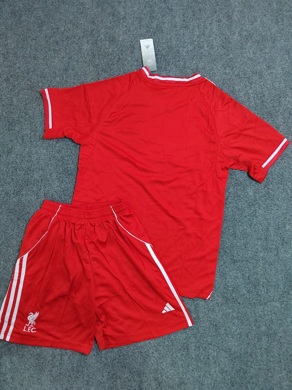 خرید کیت فصل جدید لیورپول با قیمت مناسب
