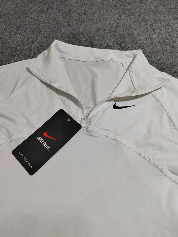 خرید انواع پوشاک ورزشی زنانه