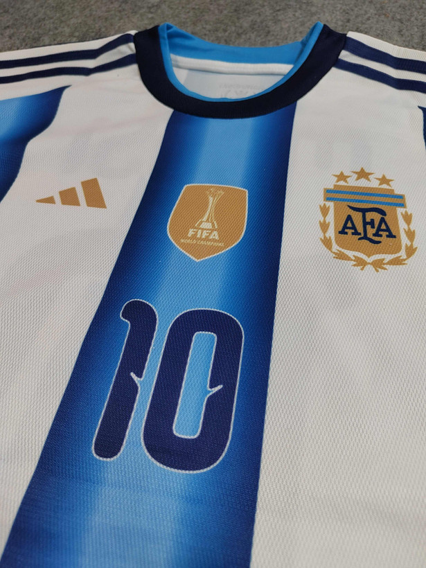 کیت جدید آرژانتین با چاپ مسی